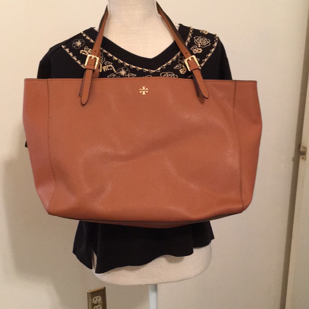 Tory Burch Large Tan Satchel With Lining And Pockets